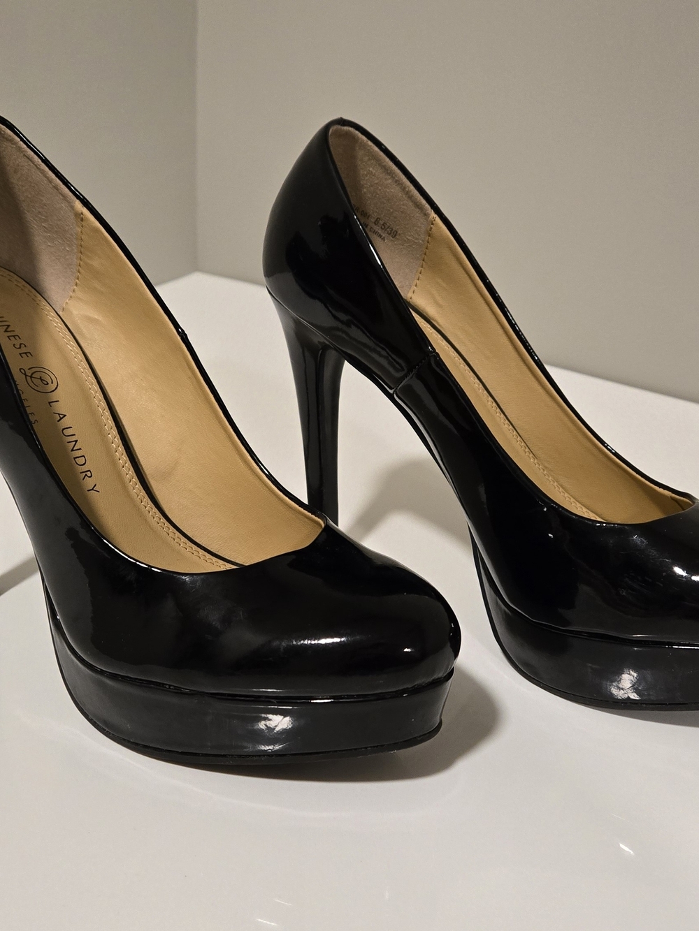 Chinese Laundry Wow Black Patent Platform Heels - Picture 9 of 15